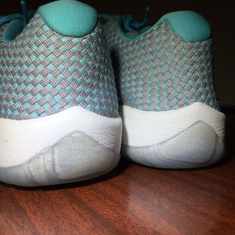 Nike Air Jordan Future Low Wolf Grey Blue Rise Youth 7 Women's Size 8.5